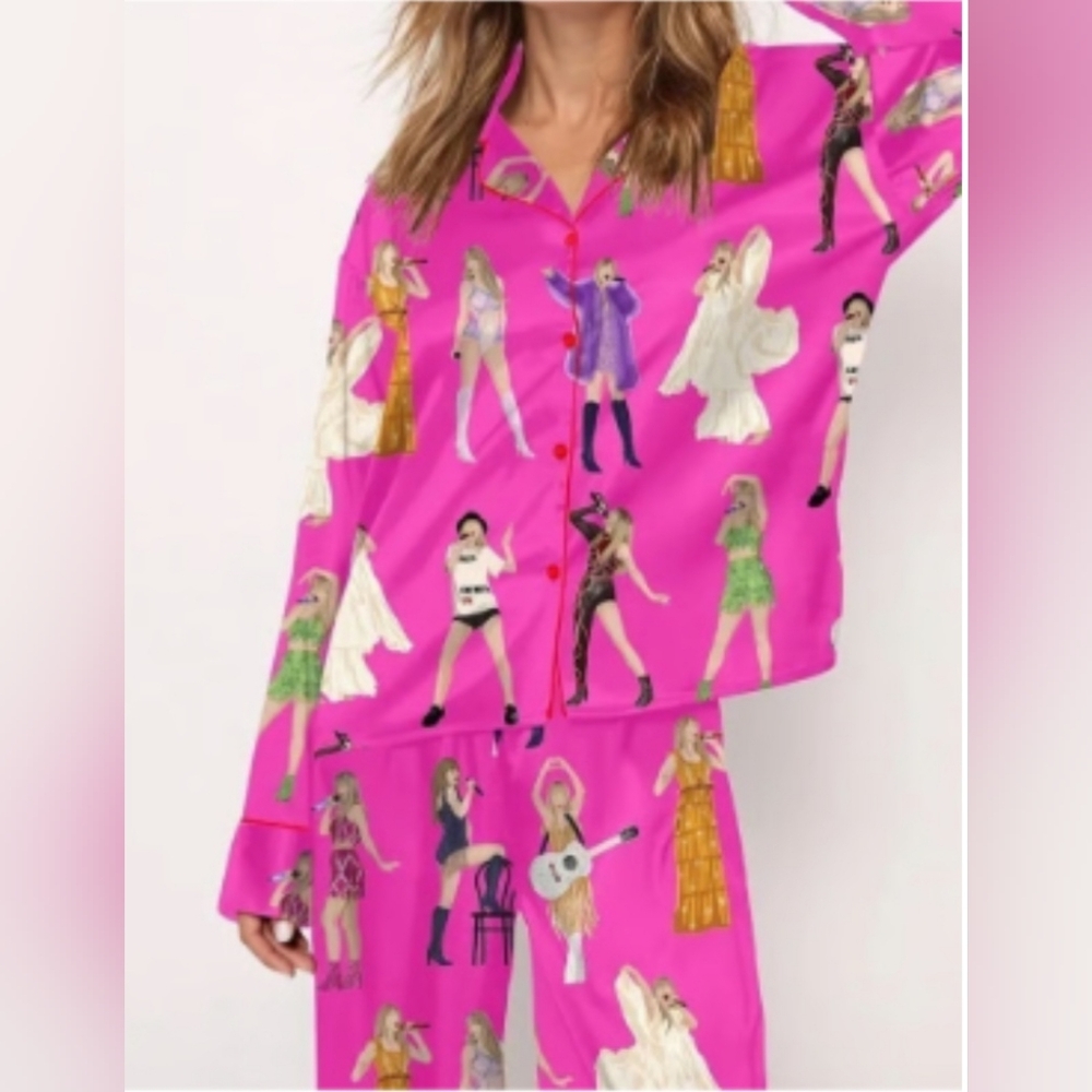 Pink TAYLOR SWIFT  Graphic Pajama Set